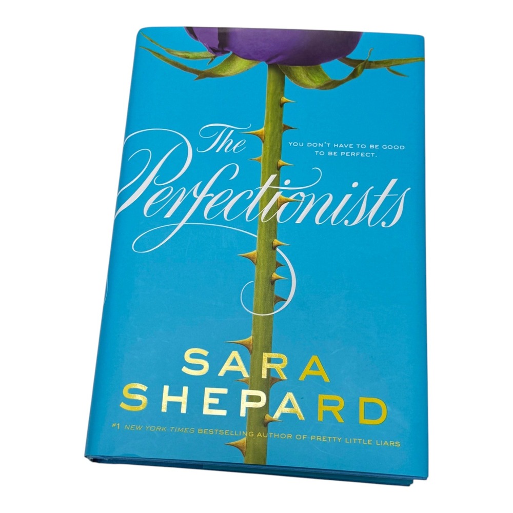 The Pefectionists Sara Shepard‎ HC DJ Book  First Edition First Printing 2014